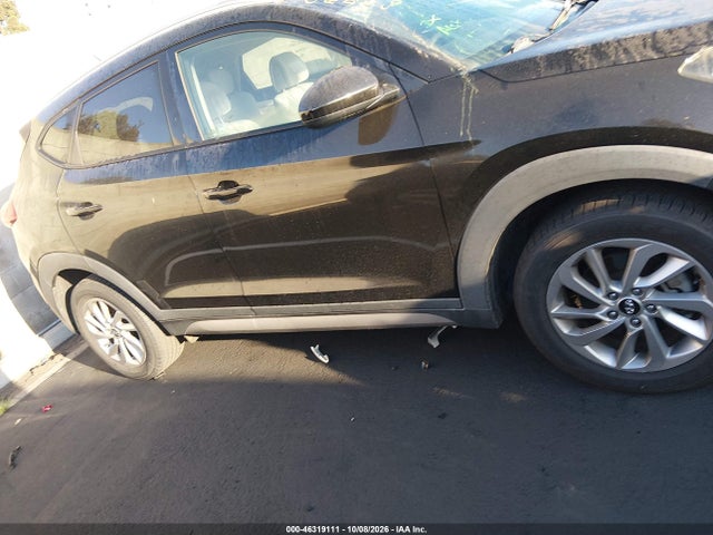 KM8J33A46HU282742 Hyundai TUCSON SE
