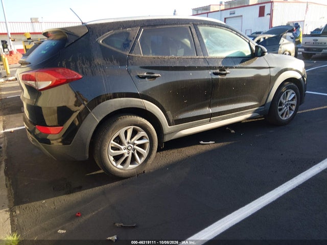 KM8J33A46HU282742 Hyundai TUCSON SE