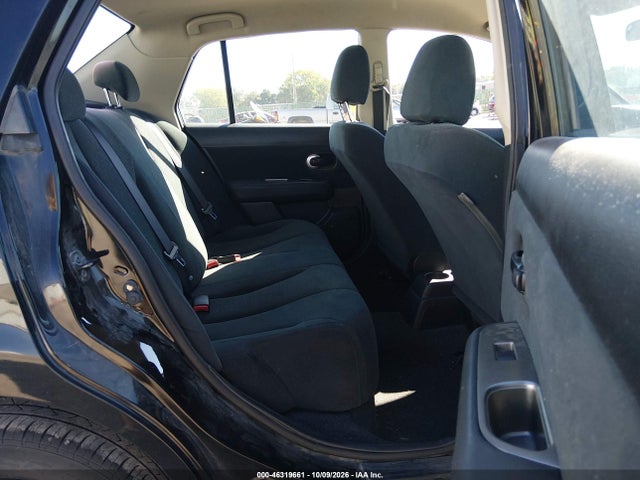 46319661 :رقم المزاد ، 3N1BC1AP0BL358726 vin ، 2011 Nissan Versa 1.8s مزاد بيع