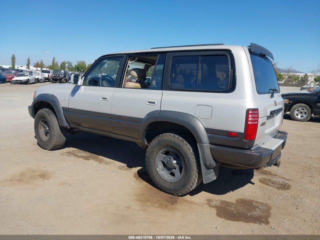46319706 :رقم المزاد ، JT3HJ85J1V0165390 vin ، 1997 Toyota Land Cruiser مزاد بيع