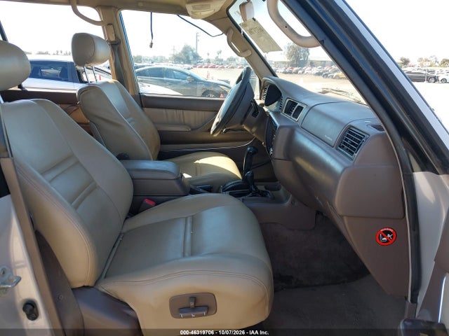 46319706 :رقم المزاد ، JT3HJ85J1V0165390 vin ، 1997 Toyota Land Cruiser مزاد بيع