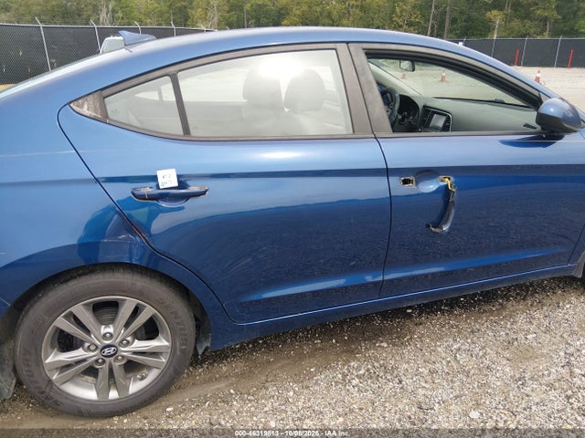 2017 Hyundai Elantra Se მანქანა იყიდება აუქციონზე, vin: 5NPD84LF2HH084645, აუქციონის ნომერი: 46319813