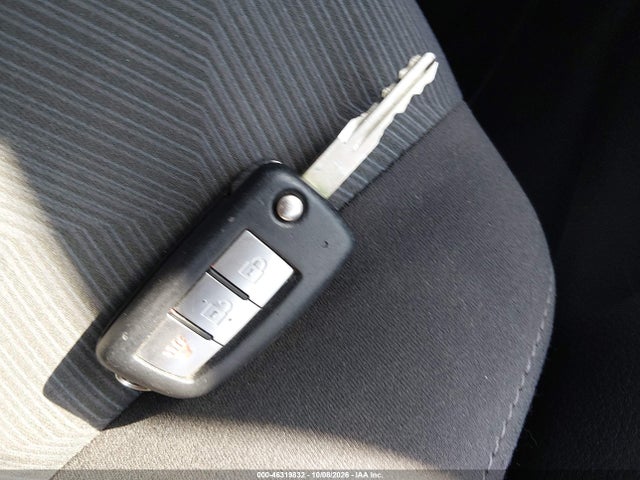 2016 Nissan Rogue S მანქანა იყიდება აუქციონზე, vin: KNMAT2MV8GP603373, აუქციონის ნომერი: 46319832