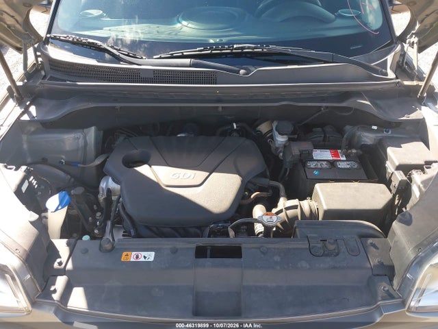 KIA Soul 2016 KNDJN2A21G7288663 Image 10