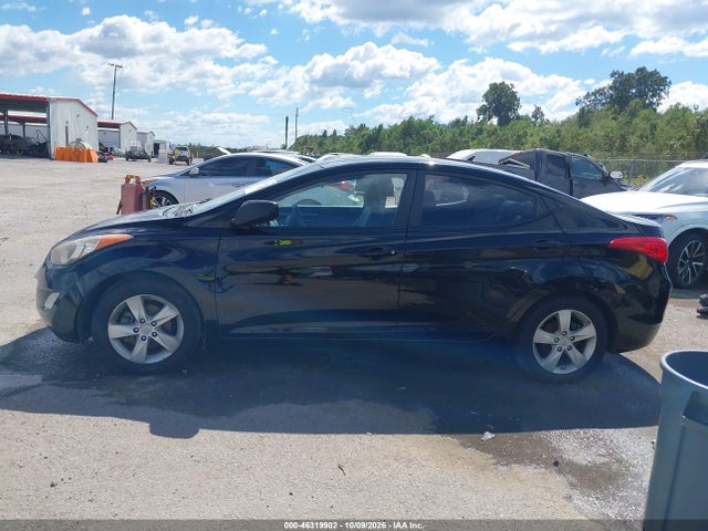 2013 Hyundai Elantra Gls მანქანა იყიდება აუქციონზე, vin: KMHDH4AE1DU608082, აუქციონის ნომერი: 46319902
