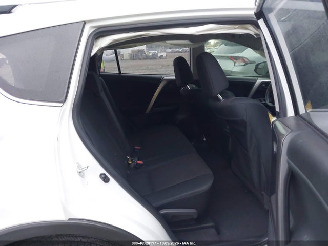 Aukcja sprzedaży 2018 Toyota Rav4 Le, vin: JTMZFREVXJJ735661, numer aukcji: 46320117