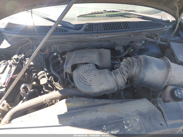 Продажа на аукционе авто 2000 Ford Expedition Xlt, vin: 1FMRU15L1YLB48135, номер лота: 46320146