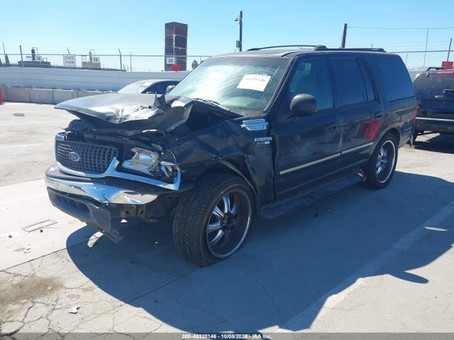 Продажа на аукционе авто 2000 Ford Expedition Xlt, vin: 1FMRU15L1YLB48135, номер лота: 46320146
