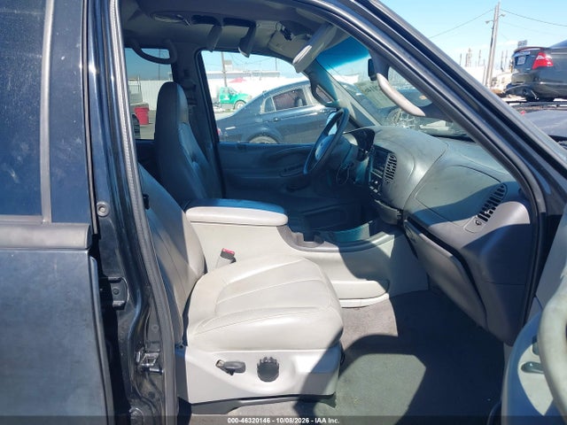 Продажа на аукционе авто 2000 Ford Expedition Xlt, vin: 1FMRU15L1YLB48135, номер лота: 46320146