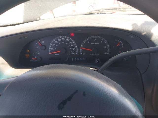 Продажа на аукционе авто 2000 Ford Expedition Xlt, vin: 1FMRU15L1YLB48135, номер лота: 46320146