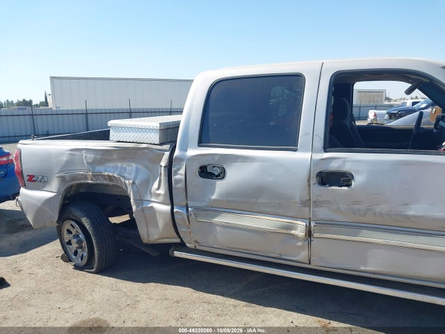 2004 Chevrolet Silverado 1500 Z71 მანქანა იყიდება აუქციონზე, vin: 2GCEK13T941414562, აუქციონის ნომერი: 46320260