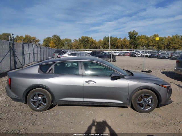 2026 Kia K4 Lxs მანქანა იყიდება აუქციონზე, vin: 3KPFT4DE2TE313643, აუქციონის ნომერი: 46320361