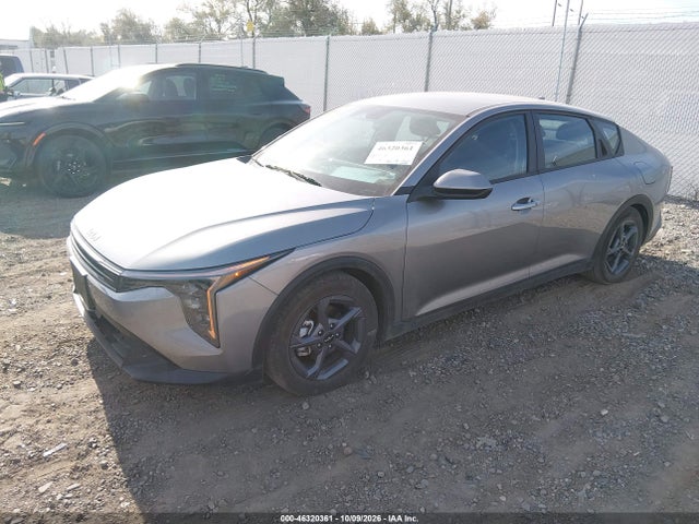 2026 Kia K4 Lxs მანქანა იყიდება აუქციონზე, vin: 3KPFT4DE2TE313643, აუქციონის ნომერი: 46320361