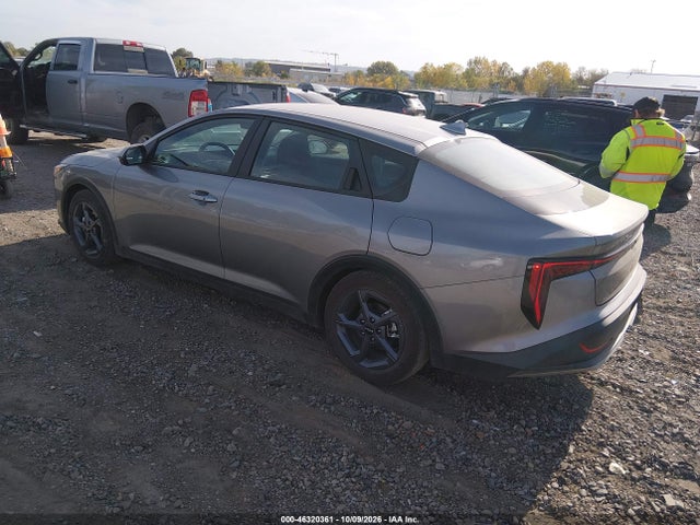 2026 Kia K4 Lxs მანქანა იყიდება აუქციონზე, vin: 3KPFT4DE2TE313643, აუქციონის ნომერი: 46320361
