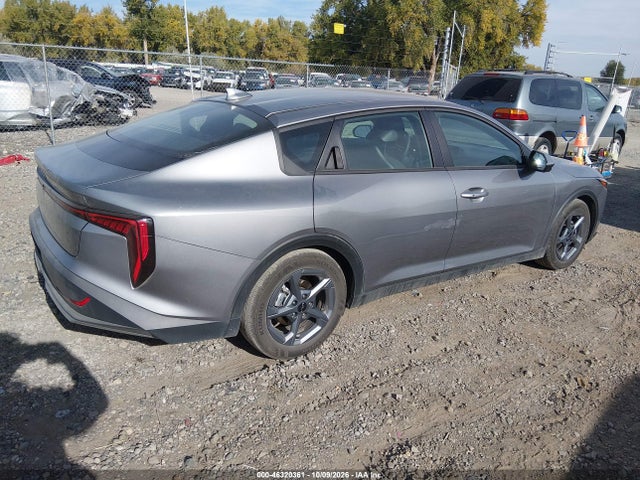 2026 Kia K4 Lxs მანქანა იყიდება აუქციონზე, vin: 3KPFT4DE2TE313643, აუქციონის ნომერი: 46320361