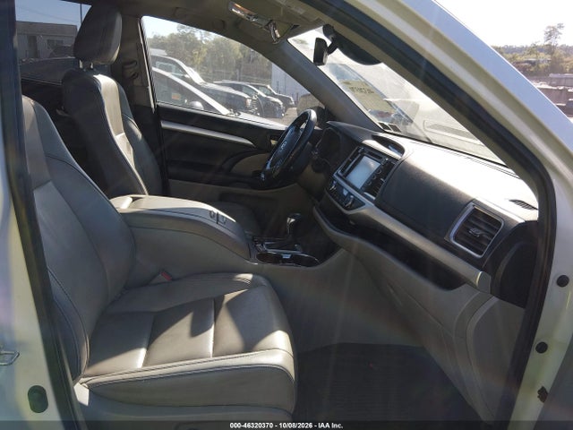 Продаж на аукціоні авто 2019 Toyota Highlander Xle, vin: 5TDJZRFH3KS601964, номер лоту: 46320370