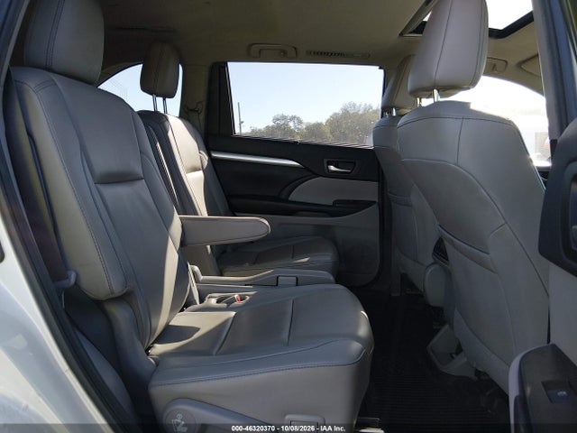 Продаж на аукціоні авто 2019 Toyota Highlander Xle, vin: 5TDJZRFH3KS601964, номер лоту: 46320370