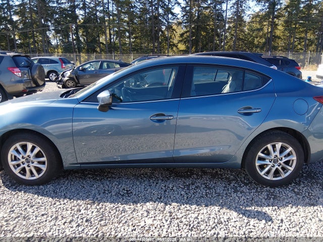 Продажа на аукционе авто 2016 Mazda Mazda3 I Sport, vin: JM1BM1U74G1277801, номер лота: 46320437