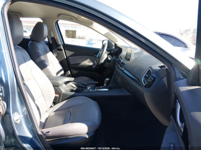 Продажа на аукционе авто 2016 Mazda Mazda3 I Sport, vin: JM1BM1U74G1277801, номер лота: 46320437