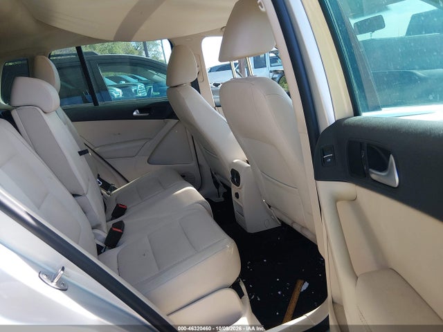 2015 Volkswagen Tiguan Sel მანქანა იყიდება აუქციონზე, vin: WVGAV7AX6FW556034, აუქციონის ნომერი: 46320460