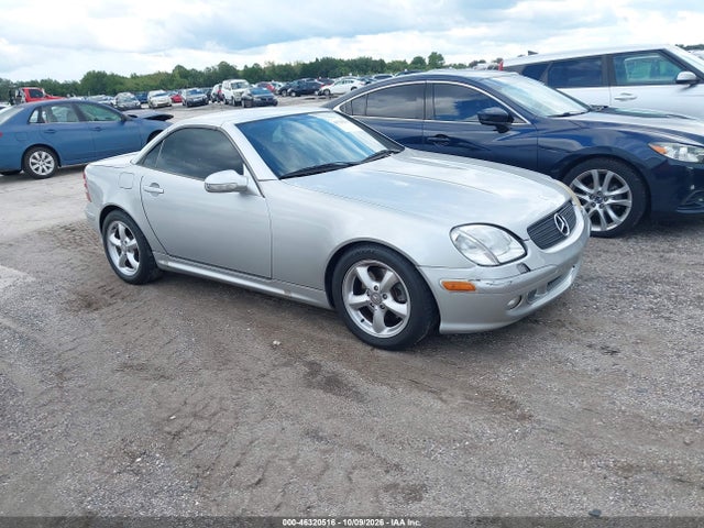 2001 Mercedes-benz Slk 320 მანქანა იყიდება აუქციონზე, vin: WDBKK65F81F224634, აუქციონის ნომერი: 46320516