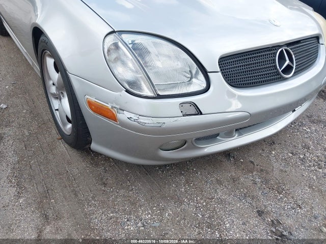 2001 Mercedes-benz Slk 320 მანქანა იყიდება აუქციონზე, vin: WDBKK65F81F224634, აუქციონის ნომერი: 46320516