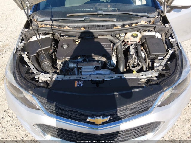 46320530 :رقم المزاد ، 3G1BE6SM3JS655169 vin ، 2018 Chevrolet Cruze Lt Auto مزاد بيع