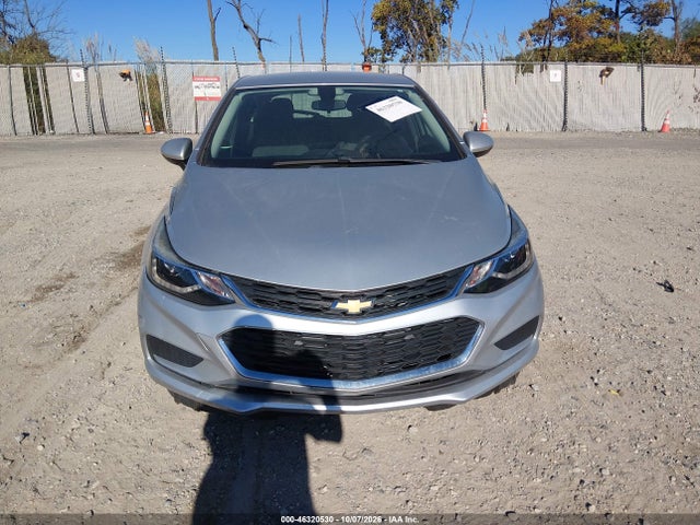 46320530 :رقم المزاد ، 3G1BE6SM3JS655169 vin ، 2018 Chevrolet Cruze Lt Auto مزاد بيع