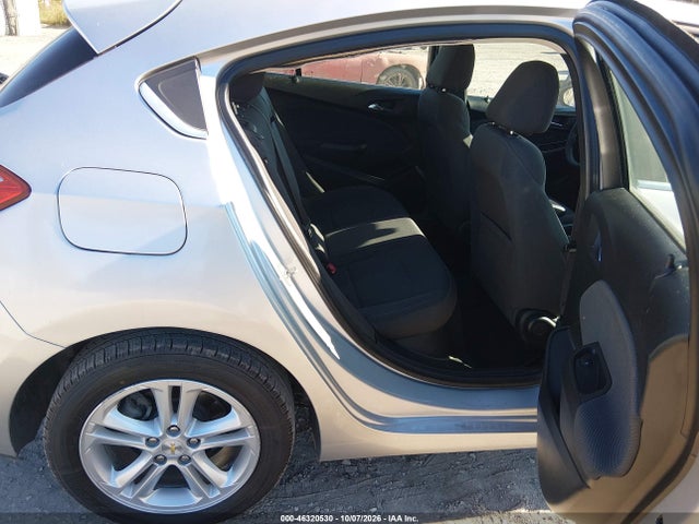 46320530 :رقم المزاد ، 3G1BE6SM3JS655169 vin ، 2018 Chevrolet Cruze Lt Auto مزاد بيع