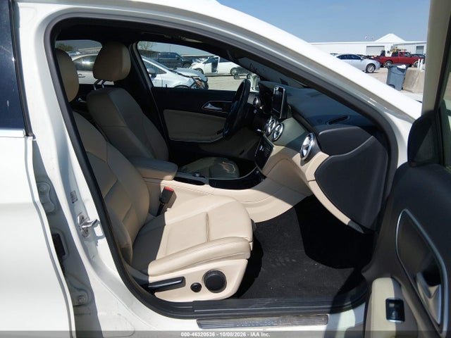 2016 Mercedes-benz Gla 250 მანქანა იყიდება აუქციონზე, vin: WDCTG4EB7GJ213956, აუქციონის ნომერი: 46320536