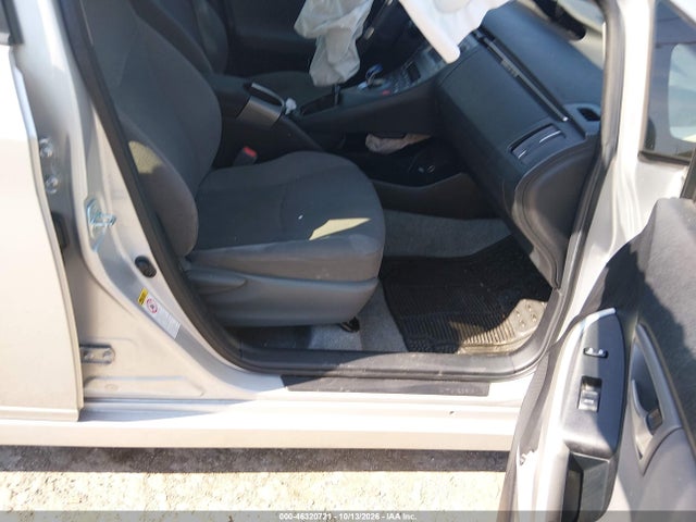 46320721 :رقم المزاد ، JTDKN3DU0E0387147 vin ، 2014 Toyota Prius Three مزاد بيع