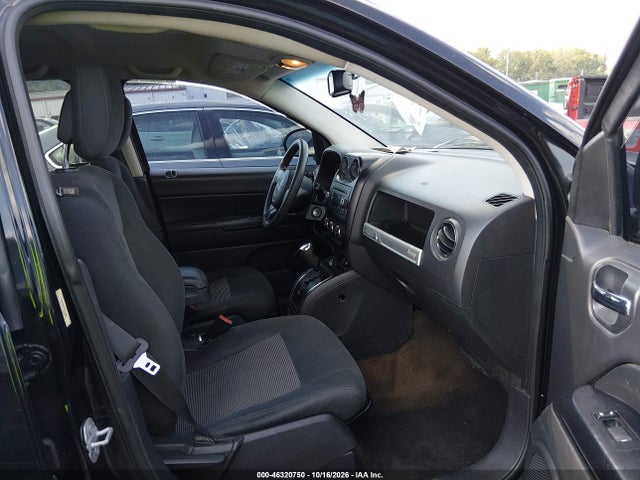 2016 Jeep Compass Sport მანქანა იყიდება აუქციონზე, vin: 1C4NJDBB3GD670864, აუქციონის ნომერი: 46320750