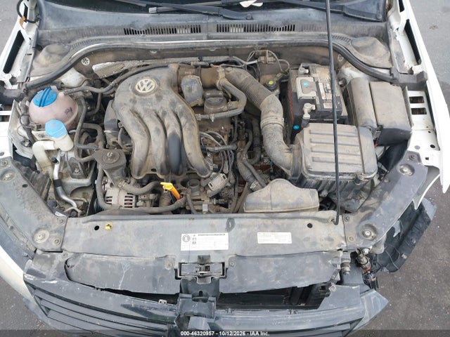 2014 Volkswagen Jetta 2.0l S მანქანა იყიდება აუქციონზე, vin: 3VW2K7AJ1EM304622, აუქციონის ნომერი: 46320957