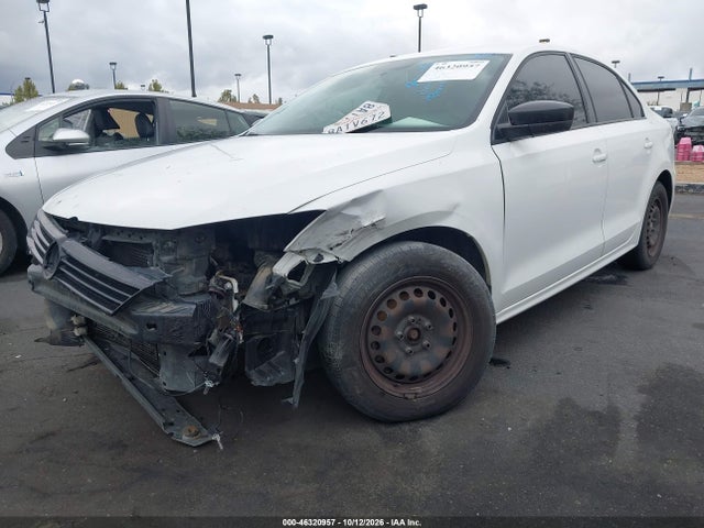 2014 Volkswagen Jetta 2.0l S მანქანა იყიდება აუქციონზე, vin: 3VW2K7AJ1EM304622, აუქციონის ნომერი: 46320957