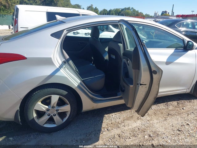 Продажа на аукционе авто 2013 Hyundai Elantra Gls, vin: 5NPDH4AE8DH195625, номер лота: 46320977