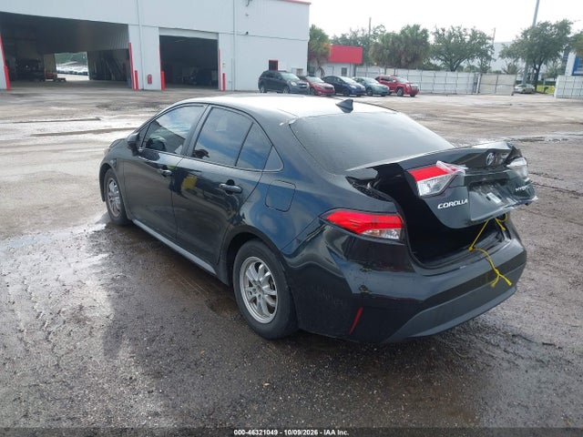 46321049 :رقم المزاد ، JTDEAMDE1NJ052805 vin ، 2022 Toyota Corolla Hybrid Le مزاد بيع