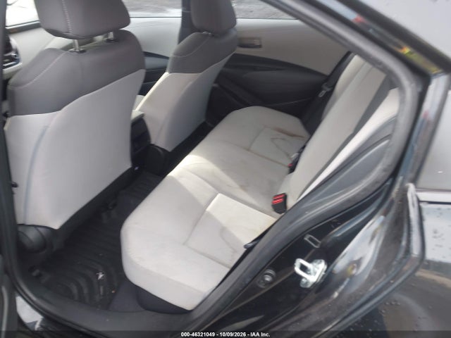 46321049 :رقم المزاد ، JTDEAMDE1NJ052805 vin ، 2022 Toyota Corolla Hybrid Le مزاد بيع