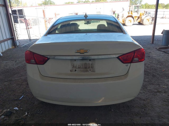 Chevrolet IMPALA 1LT 2017 2G1105SA2H9137832 Image 15
