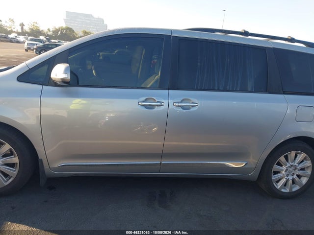 5TDYK3DC7ES499452 Toyota Sienna Limited V6 7 Passenger