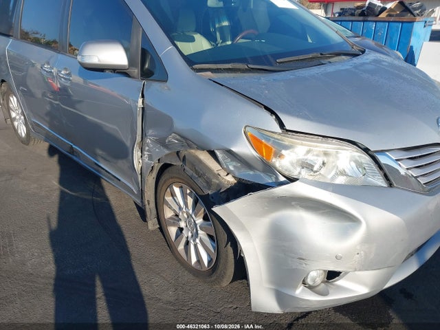 5TDYK3DC7ES499452 Toyota Sienna Limited V6 7 Passenger