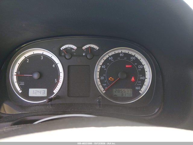 46321099 :رقم المزاد ، 3VWSR69M95M047987 vin ، 2005 Volkswagen Jetta Gls Tdi مزاد بيع