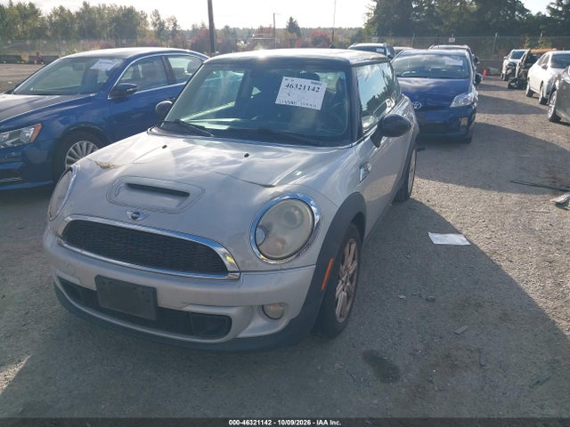 2011 Mini Cooper S მანქანა იყიდება აუქციონზე, vin: WMWSV3C55BTY22035, აუქციონის ნომერი: 46321142