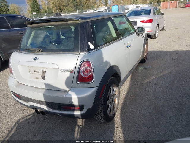 2011 Mini Cooper S მანქანა იყიდება აუქციონზე, vin: WMWSV3C55BTY22035, აუქციონის ნომერი: 46321142