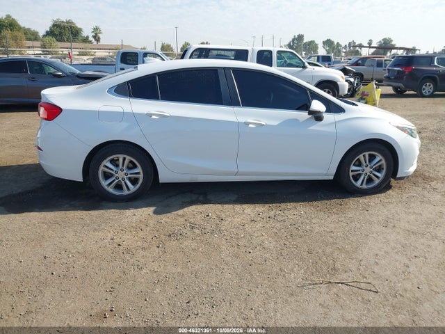 Aukcja sprzedaży 2018 Chevrolet Cruze Lt Auto, vin: 1G1BE5SM8J7177808, numer aukcji: 46321361