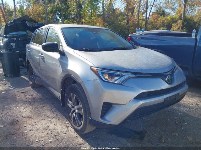 46321366 :رقم المزاد ، 2T3ZFREVXJW516720 vin ، 2018 Toyota Rav4 Le مزاد بيع