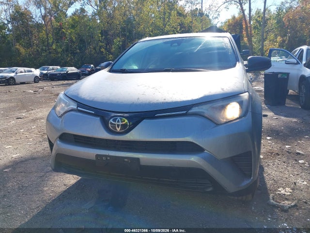 46321366 :رقم المزاد ، 2T3ZFREVXJW516720 vin ، 2018 Toyota Rav4 Le مزاد بيع