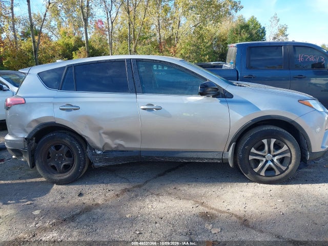 46321366 :رقم المزاد ، 2T3ZFREVXJW516720 vin ، 2018 Toyota Rav4 Le مزاد بيع