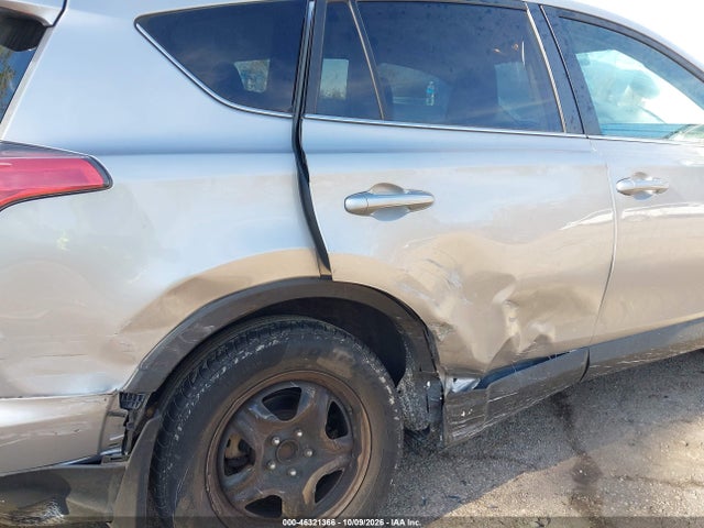 46321366 :رقم المزاد ، 2T3ZFREVXJW516720 vin ، 2018 Toyota Rav4 Le مزاد بيع