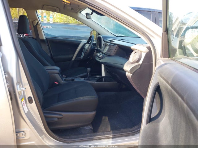 46321366 :رقم المزاد ، 2T3ZFREVXJW516720 vin ، 2018 Toyota Rav4 Le مزاد بيع