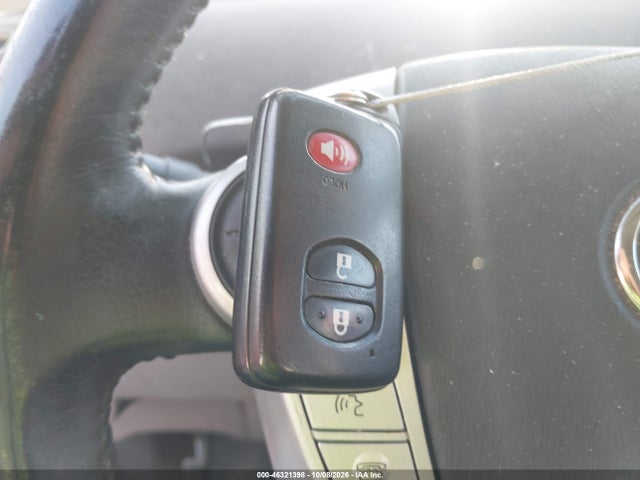2010 Toyota Prius V მანქანა იყიდება აუქციონზე, vin: JTDKN3DU5A1007109, აუქციონის ნომერი: 46321398
